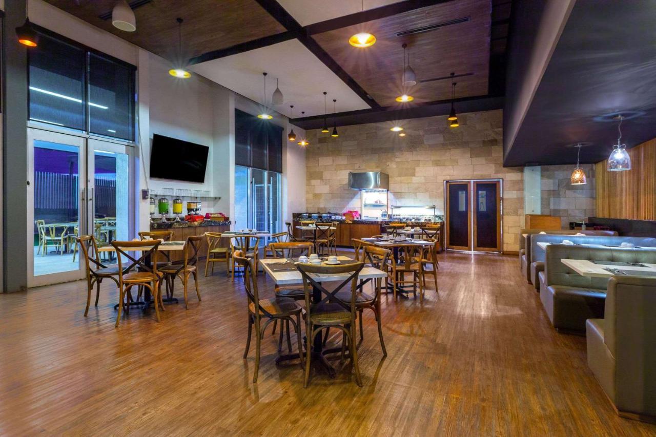 Tryp By Wyndham San Luis Potosi Hotel & Suites Ngoại thất bức ảnh